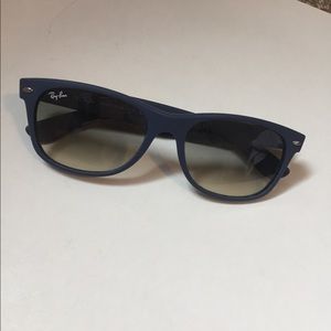 Rayban sunglasses. WORN TWICE. Authentic.